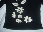 Черна блуза с цветя и 7/8 ръкав Erreuno с нова цена SA400353.JPG