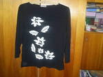 Черна блуза с цветя и 7/8 ръкав Erreuno с нова цена SA400359.JPG