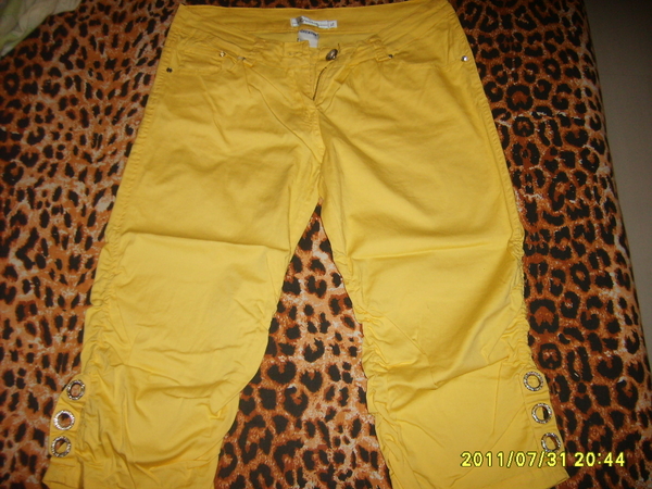 Почти нов жълт панталон sunnybeach_S5008707.JPG Big