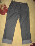 Ефектен черен панталон с червен кант 7/8 mama_vava_IMG_00151.jpg