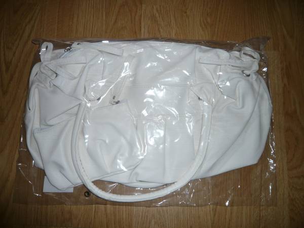 Бяла чанта - 7лв P1030609-1.JPG Big