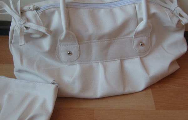 Бяла дамска чанта с портомоне didgab_S7305052.JPG Big
