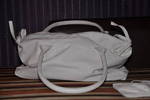Комплект дамска чанта и портмоне в бяло DSC_4035.JPG