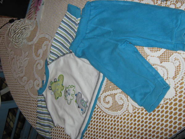 комплектче - блузка и панталонки George 3-6 месеца IMG_16231.JPG Big