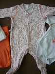 Почти ново комплектче за новородено в оранжево - размер 50 dioni_029425073.jpg