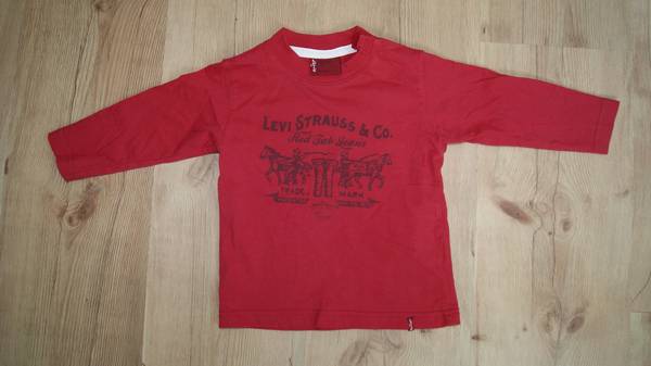 Червна блузка Левис Levis DSC1260.JPG Big
