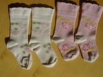 3 лв: 2 бодита 6-9мес., 2 чифта красиви чорапки piskuni_P2260237.JPG