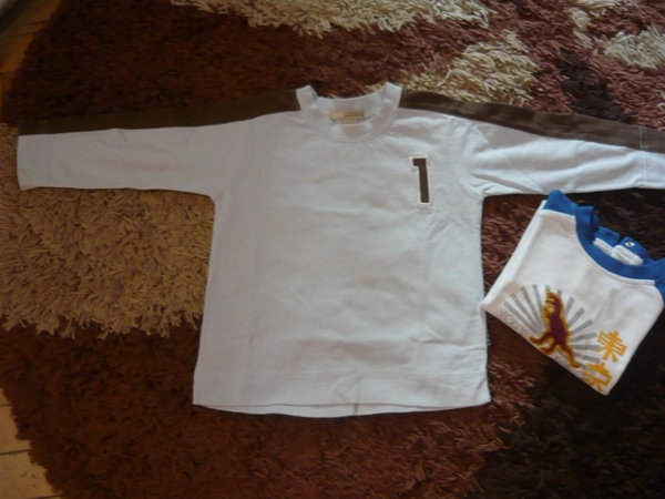 Блузка на H&M и още една блузка подарък Цена - 3 лв с пощата !!! zorniza_P1030311_Large_.JPG Big