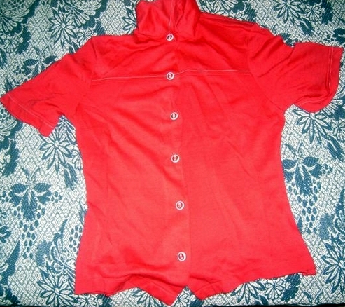 Красива червена риза! chervena_riza_o.jpg Big