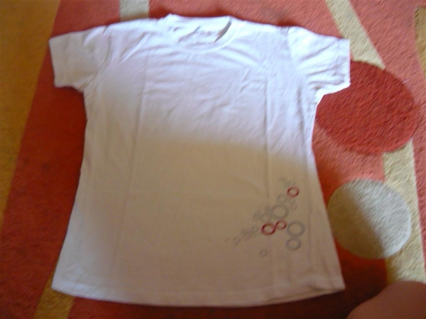 Бяла тениска размер М zorniza_P1030756_Large_.JPG Big