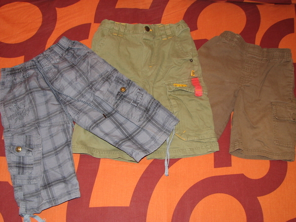 Три чифта къси панталонки - 6 лв duhi_puhi_IMG_8702.jpg Big
