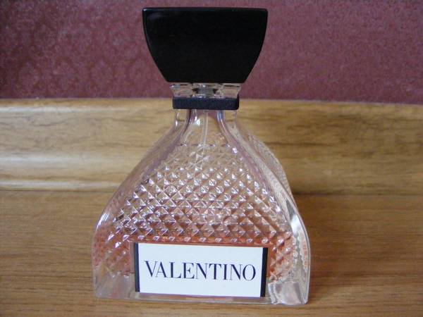 Valentino Eau de Parfum- Valentino 2011_01140014.JPG Big