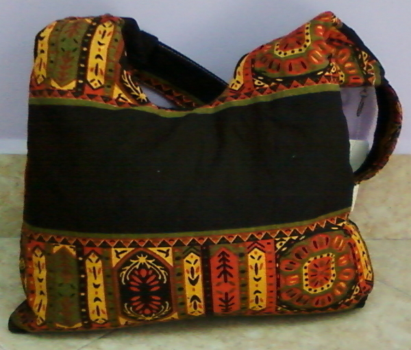 Нова индийска чанта-само за 12 лв - обява2 201986 DKNY_Photo-0081.jpg