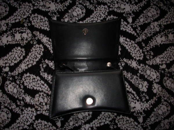 Черна чанта DSCI1319.JPG Big