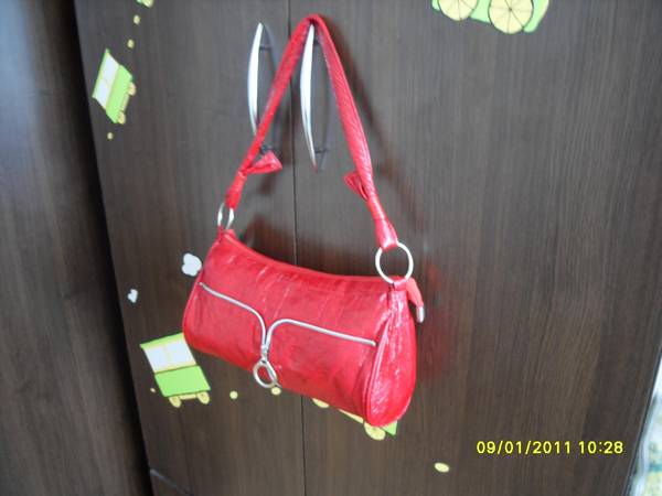 Червена лачена чанта SDC129961.JPG Big