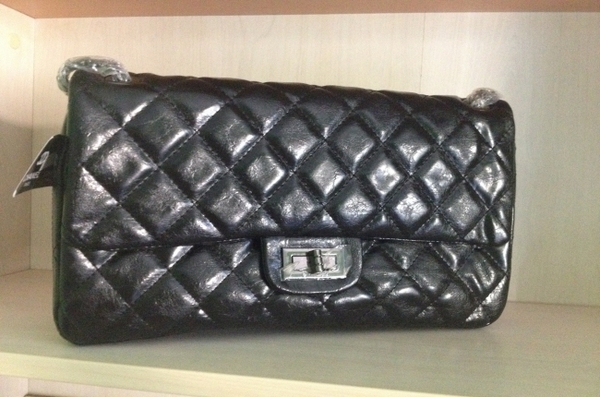 Chanel черна чанта с дълъг синджир boutiqueinfinity_234092014_04_09_07_23_21.jpg Big