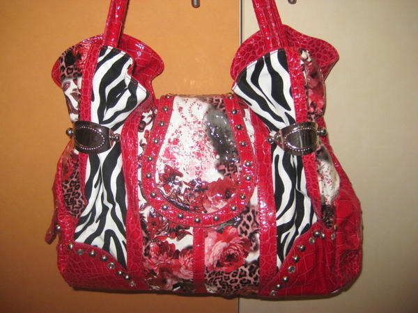 продавам много актуална червена чанта mariela_teofanova_IMG_6508.jpg Big