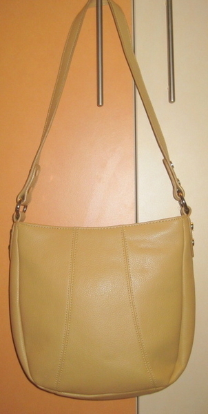 продавам бежово - жълтеникава кожена готина чанта mariela_teofanova_IMG_6539-002.jpg Big