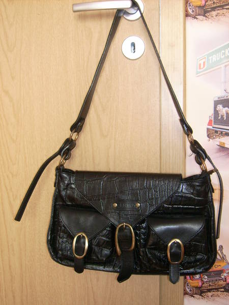 Черна дамска чанта - естествена кожа prodavalnik-2_001.JPG Big