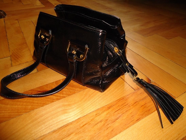Черна официална чанта с златисти кантове tetra_DSC07733.JPG Big