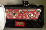 Чанта Chanel със значки boutiqueinfinity_240422014_04_09_06_35_01.jpg