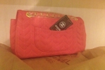 Розова чанта със значки Chanel boutiqueinfinity_383692014_04_09_07_40_06.jpg