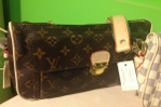 Чантичка с дълга дръжка Louis Vuitton boutiqueinfinity_398242014_04_09_09_50_09.jpg
