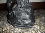 Черна чанта с много ципчета-продадена bubulinka_SAM_1525.JPG