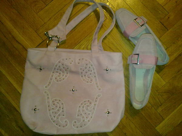 Лот чанта и обувки - нежно розово 15лв. vani_bori_19032011296.jpg Big