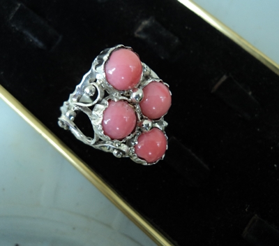 модел 191  Изработен от масивно сребро  Дамски пръстен,с инкрустирани 4 камъка   розов корал radimm_191.JPG Big