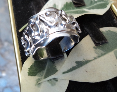модел 240  Изработен от масивно сребро  Дамски пръстен,без камък халка radimm_240.JPG Big