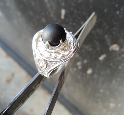 модел 267  Изработен от масивно сребро   пръстен  подходящ за мъже и жени,с   инкрустиран 1 камък черен матов ахат radimm_267.JPG Big