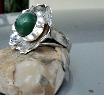 модел 95 Сребърен пръстен маргаритка с полускъпоценен камък зелен азонит radimm_95.JPG Big