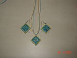 Комплект обици и медальон от моделин. DSC052211.JPG
