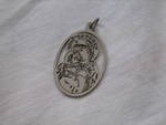 Сребърен медальон Св. Богородица с младенеца IMG_16621.JPG