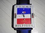 Цветен часовник на Тommy Hilfiger P8203370.JPG