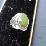 модел 128 Изработен от масивно сребро  Дамски пръстен  С овална форма  Камъка на пръстена  е ръчно кован, а не лепен radimm_128.JPG