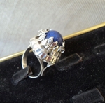модел 187  Сребърен пръстен със син Содалит Изключително модерна и ефектна визия. Пръстенът е с Уникална ръчна изработка. radimm_187_6_.JPG