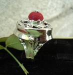 модел 204   Изработен от масивно сребро  Дамски пръстен,с инкрустиран 1 камък червен   тюркоаз radimm_204.JPG