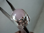модел 406  Изработен от масивно сребро  Дамски пръстен,с апликакация инкрустиран 1  камък розов кристал radimm_406.JPG