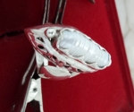 модел 421   Изработени от масивно сребро  Дамски пръстен с ажур гравировка и перла radimm_421.JPG