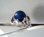 модел 428   Изработен от масивно сребро  Дамски пръстен,с инкрустиран 1   камъка лапис лазурит   Камъка е ръчно кован, а не лепен. Изключително м radimm_428_7_.JPG