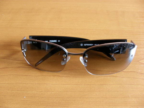 Слънчеви очила Gianfranco FERRE PB250531.JPG Big