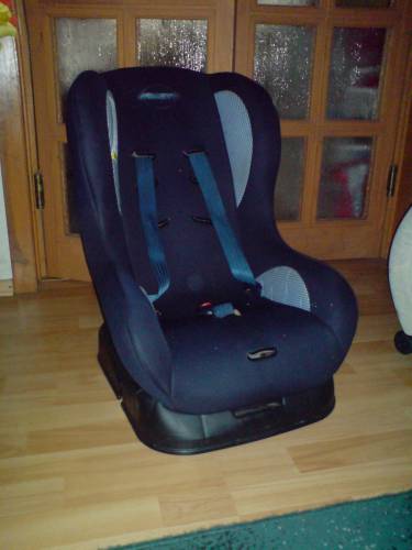 Продавам детско столче за кола "Sabelt" DSC00495.JPG Big