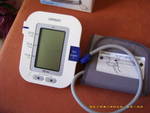 Апарат за измеране на кръвно налягане и пулс OMRON M6 - ЧИСТО НОВ, НАМАЛЕН!!!!! DSCI5812.JPG