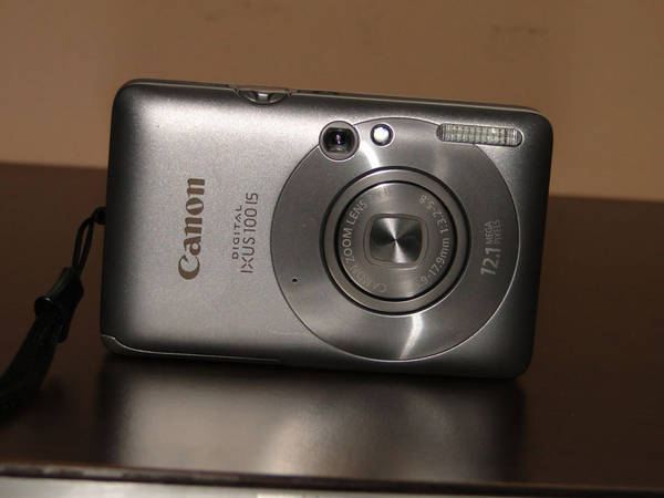 Фотоапарат CANON IXUS 100 IS нова цена DSC00712-.jpg Big