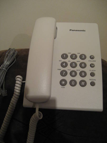 Стандартен телефон Panasonic KX-TS500FX-намален на 10.00лв. IMG_7633.JPG Big