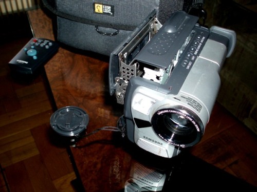 Видеокамера Samsung P9196299.JPG Big