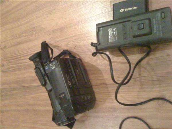 продавам видео камера vhsc Picture_001_Small_1.jpg Big