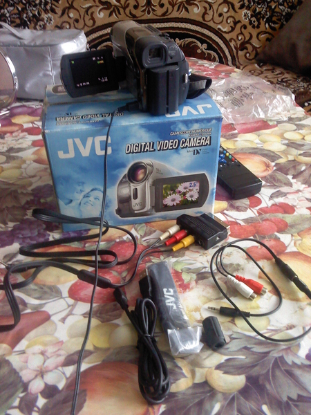 Видео камера JVC GR-D225 reni_brezalieva_abv_bg_P090112_10_03.jpg Big